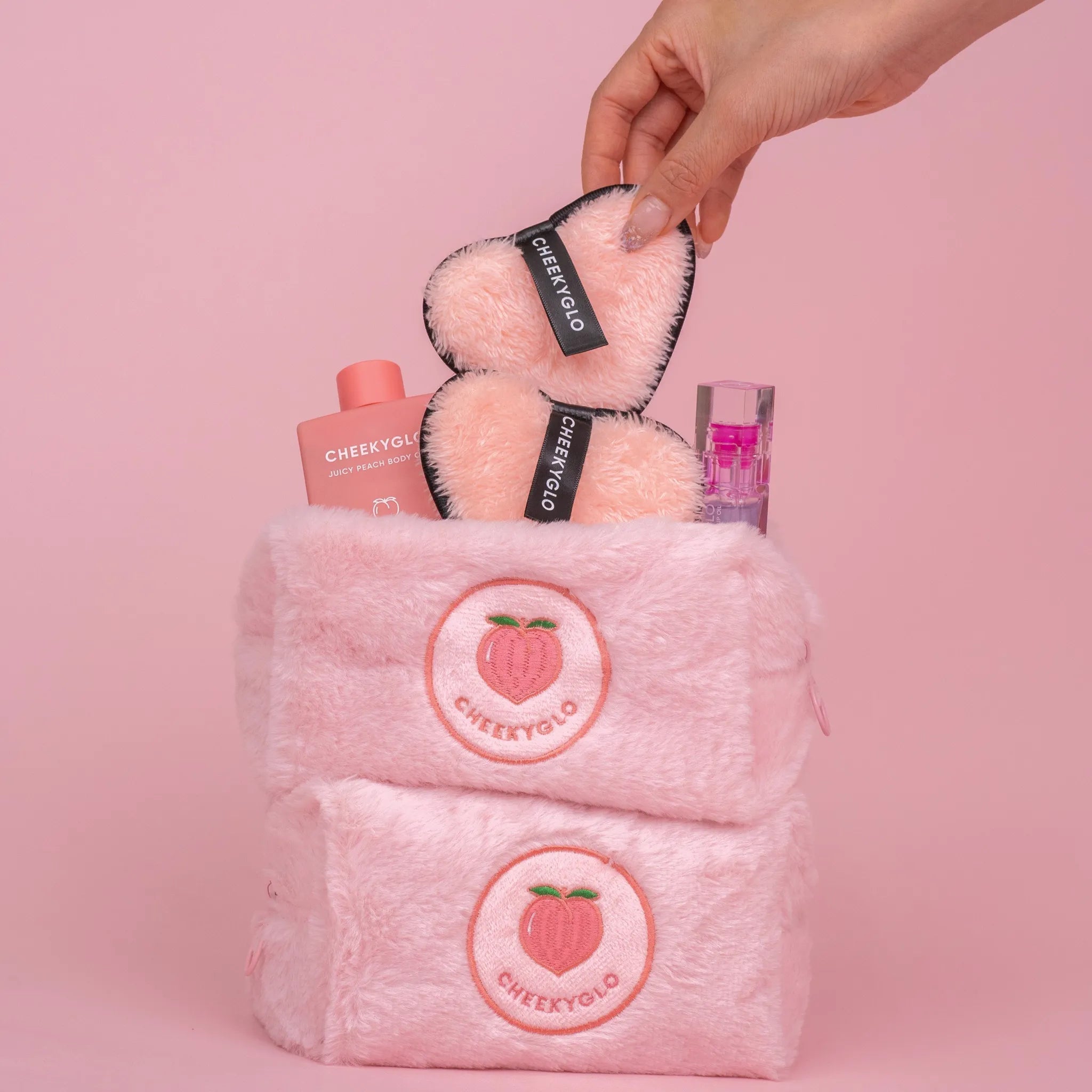 CheekyGlo Fluffy Makeup Bag - CHEEKYGLO