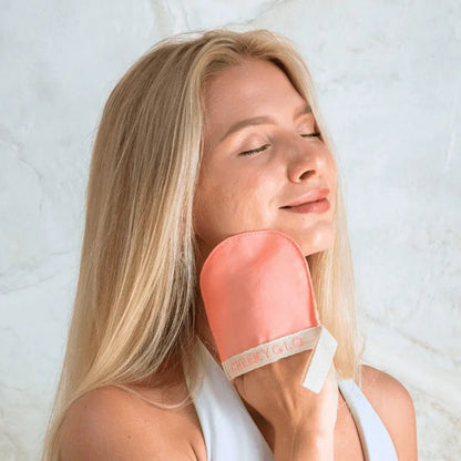 CheekyGlo Silk Exfoliating Face Mitt - CHEEKYGLO