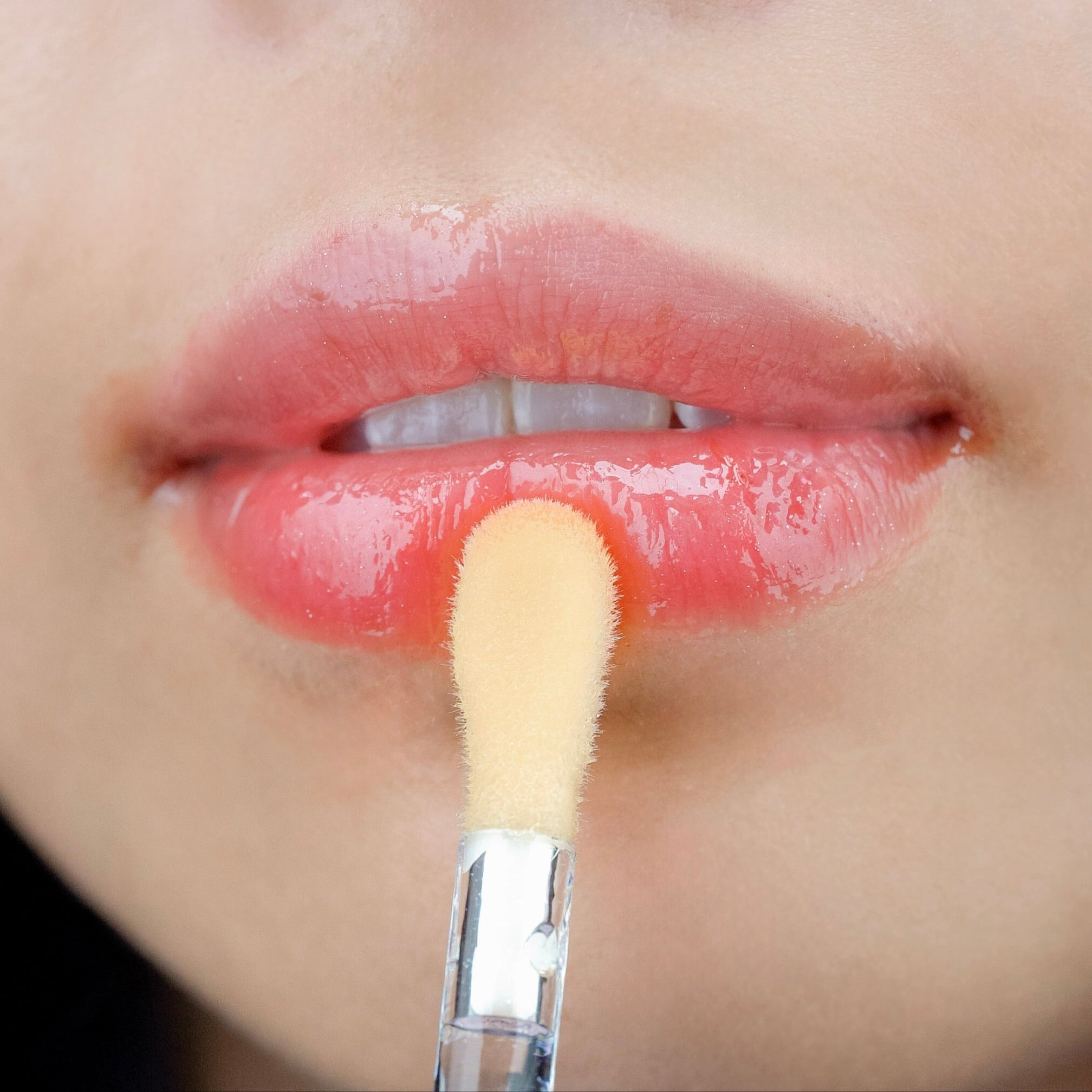 Colour Changing Lip Oil (Coral) - CHEEKYGLO