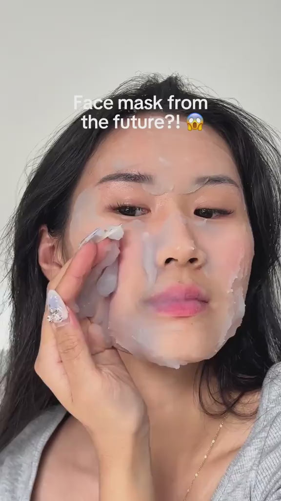 woman trying out the cheekyglo ice slushy soothing mask 