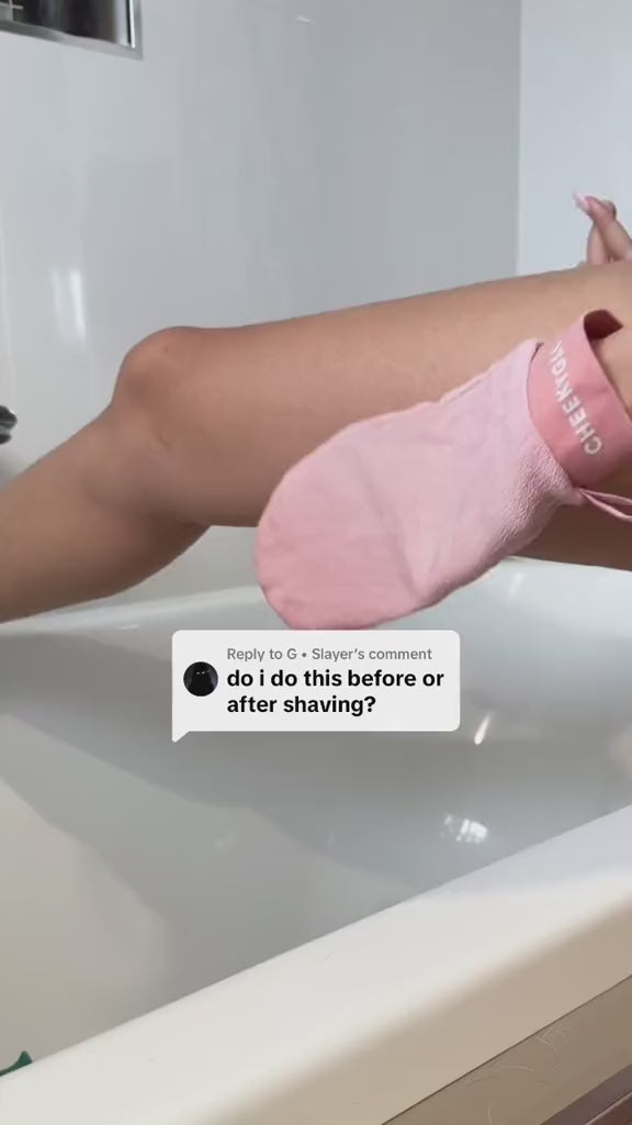 video showing how the cheekyglo exfoliating glove can be used before shaving legs